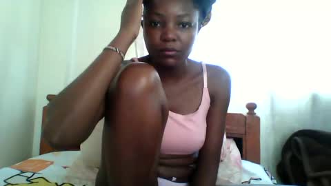Snapshot of sexy_mariannah chatting on 06.22.26 sexy_mariannah online show from 06.22.26