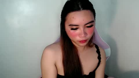 Snapshot of sexy_mikaxoxo chatting on 04.30.26 mika online show from 04.30.26