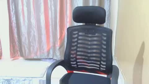 sexy_moh1 online show from 11.23.25