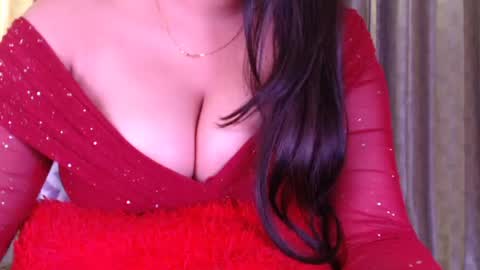 Snapshot of sexy_myra18 chatting on 05.15.26 myra online show from 05.15.26
