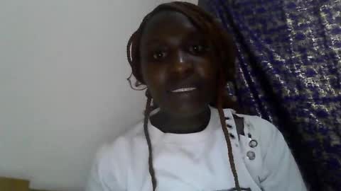 Snapshot of sexy_queenebony chatting on 10.14.25 sexy_queenebony online show from 10.14.25