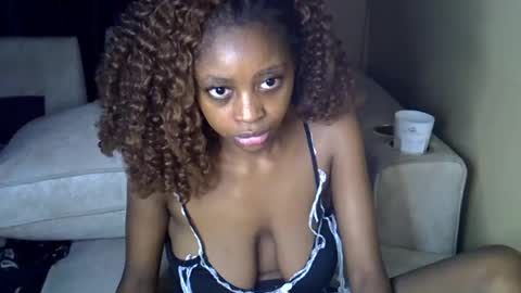 Snapshot of sexy_short chatting on 06.23.26 Janet online show from 06.23.26