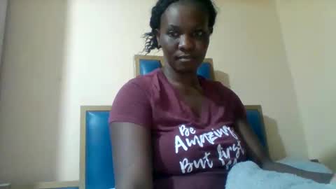 sexy_vivy1 online show from 10.28.25