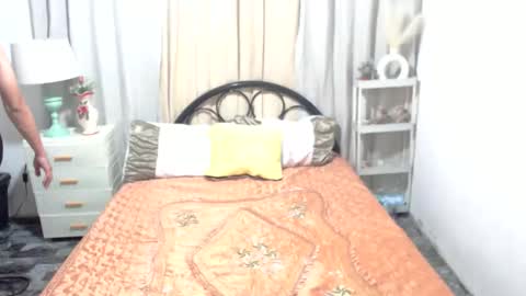 sexy_yllona online show from 04.10.26