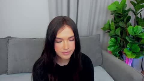 Snapshot of sexyangeloux chatting on 05.26.26 Lou online show from 05.26.26