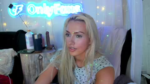 Snapshot of sexyashley_21 chatting on 02.08.25 Ashley Teal online show from 02.08.25