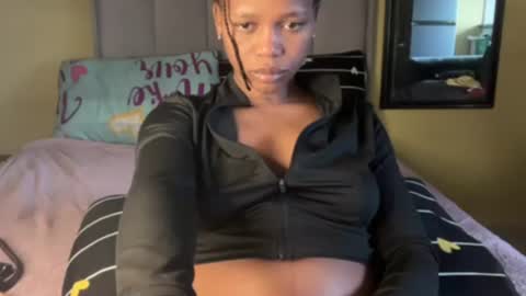 Snapshot of sexyasszeeee chatting on 06.18.26 sexyasszeeee online show from 06.18.26