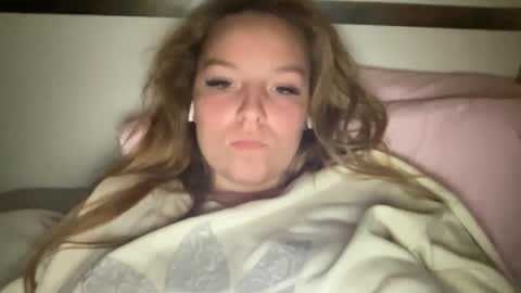 Snapshot of sexyayo666 chatting on 02.17.26 ALAYA online show from 02.17.26