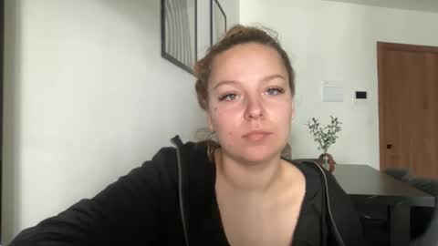 Snapshot of sexyayo666 chatting on 03.02.26 ALAYA online show from 03.02.26