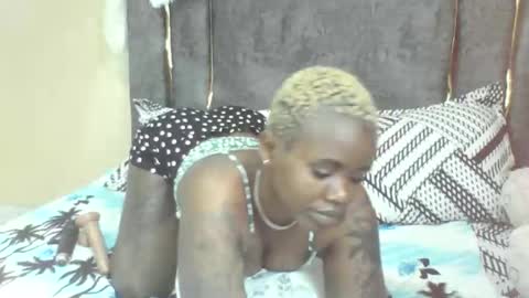 Snapshot of sexybabyface555 chatting on 11.01.25 sexybabyface555 online show from 11.01.25