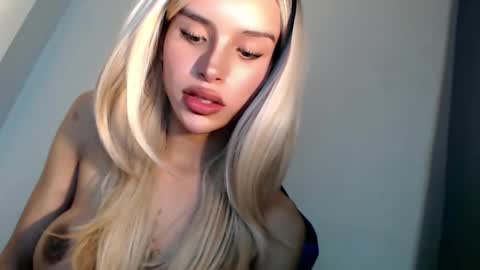 Snapshot of sexybite1 chatting on 02.06.25 Seraphina Blaze online show from 02.06.25