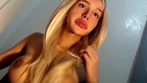 Snapshot of sexybite1 chatting on 02.12.25 Seraphina Blaze online show from 02.12.25