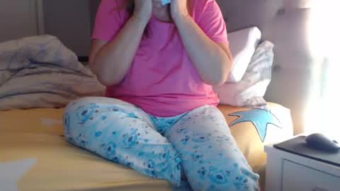 Sexyblonde4u58 online show from 02.02.25