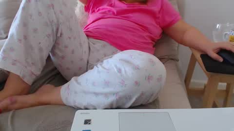 Sexyblonde4u58 online show from 02.19.25