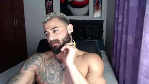 Snapshot of sexybody3224 chatting on 12.29.24 said online show from 12.29.24