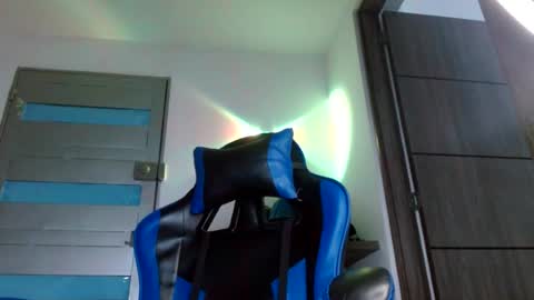Snapshot of sexyboy_bigclit chatting on 07.03.26 Iker online show from 07.03.26