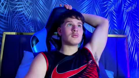 owen sky online show from 09.12.25