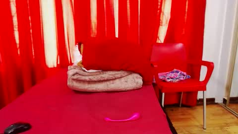 sexybustyboobs online show from 11.13.25