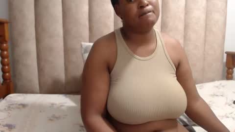 sexybustyxx online show from 10.21.25