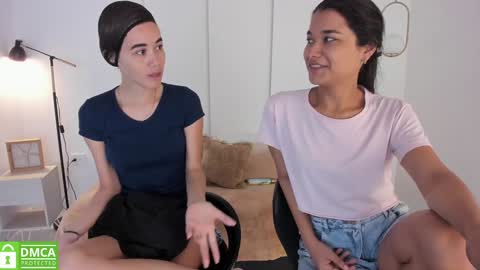 Snapshot of sexychanell_18 chatting on 12.26.24 chanell and yina online show from 12.26.24