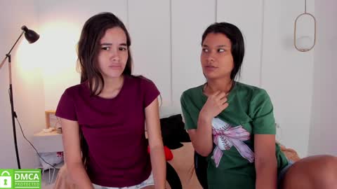 Snapshot of sexychanell_18 chatting on 01.15.25 chanell and yina online show from 01.15.25