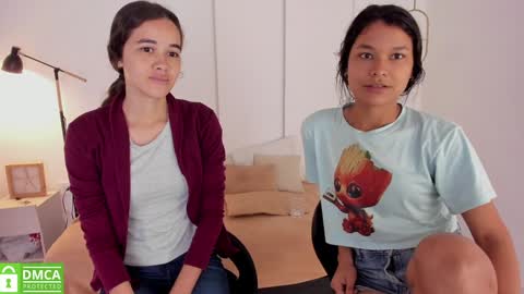 Snapshot of sexychanell_18 chatting on 01.19.25 chanell and yina online show from 01.19.25