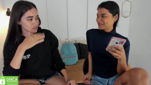 Snapshot of sexychanell_18 chatting on 01.25.25 chanell and yina online show from 01.25.25