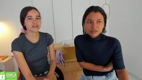 Snapshot of sexychanell_18 chatting on 02.09.25 chanell and yina online show from 02.09.25