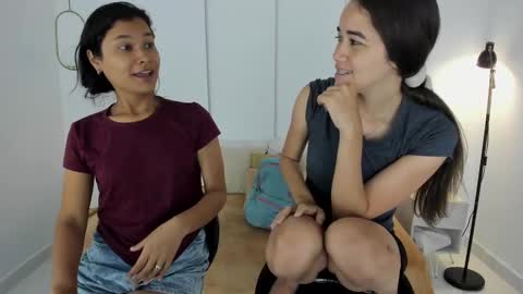 Snapshot of sexychanell_18 chatting on 02.26.25 chanell and yina online show from 02.26.25