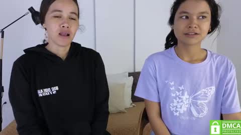 Snapshot of sexychanell_18 chatting on 09.09.25 chanell and yina online show from 09.09.25