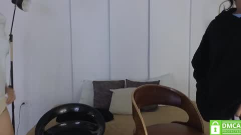 Snapshot of sexychanell_18 chatting on 09.19.25 chanell and yina online show from 09.19.25