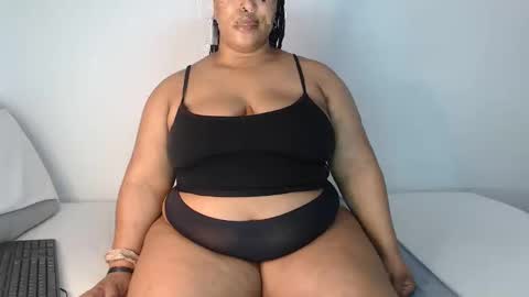 Snapshot of sexychill2000 chatting on 09.25.25 SEXYCHILL online show from 09.25.25