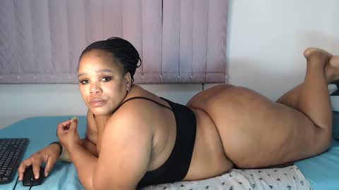 Snapshot of sexychill2000 chatting on 10.04.25 SEXYCHILL online show from 10.04.25