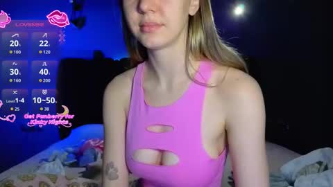 Snapshot of sexycocobutt chatting on 02.19.26 Sophia online show from 02.19.26