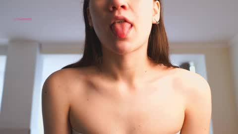 Snapshot of sexycutegirs chatting on 04.09.26 Hello my name is Merry every 200 subs - Hot show Fav patterns 577123 pvt open online show from 04.09.26