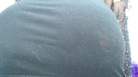 Snapshot of sexydarkboobs chatting on 12.28.24 viole online show from 12.28.24