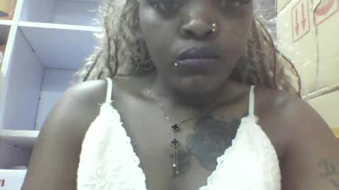 Snapshot of sexydee101436 chatting on 06.23.26 sexydee101436 online show from 06.23.26