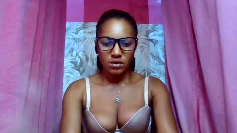 Snapshot of sexydoll32 chatting on 07.24.26 sexydoll32 online show from 07.24.26