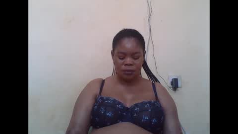 Snapshot of sexydove2 chatting on 11.29.25 EMILY online show from 11.29.25