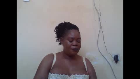 Snapshot of sexydove2 chatting on 02.09.26 EMILY online show from 02.09.26