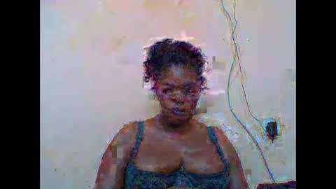 Snapshot of sexydove2 chatting on 02.10.26 EMILY online show from 02.10.26