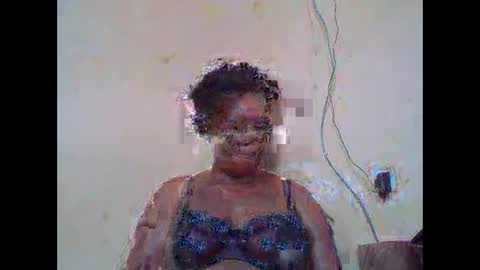 Snapshot of sexydove2 chatting on 02.17.26 EMILY online show from 02.17.26