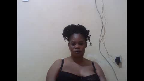 Snapshot of sexydove2 chatting on 02.18.26 EMILY online show from 02.18.26