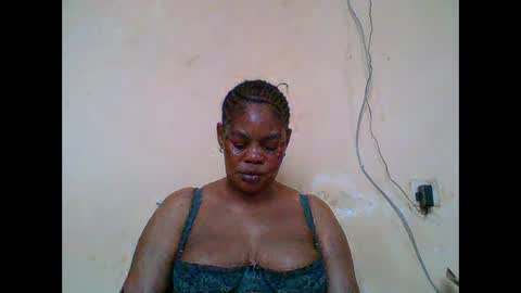 Snapshot of sexydove2 chatting on 02.23.26 EMILY online show from 02.23.26