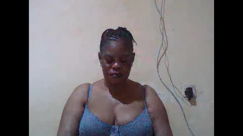 Snapshot of sexydove2 chatting on 03.03.26 EMILY online show from 03.03.26