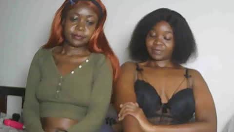 Snapshot of sexyebony283378 chatting on 05.11.26 sexyebony283378 online show from 05.11.26
