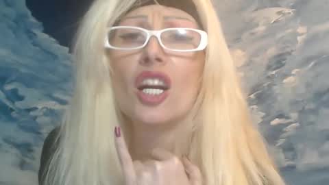 ENI pvt moan your name  WHEN I M NOT online you tell me in SNAPCHAT deal yes add me...  FREE TWITTER magiconline101...... online show from 12.11.24