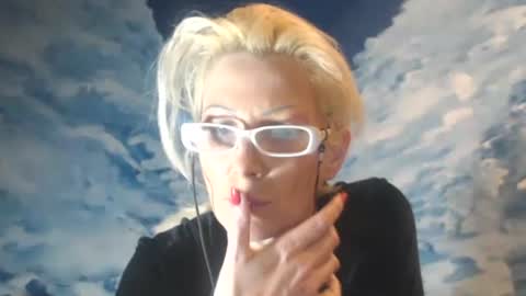 ENI pvt moan your name  WHEN I M NOT online you tell me in SNAPCHAT deal yes add me...  FREE TWITTER magiconline101...... online show from 01.10.25