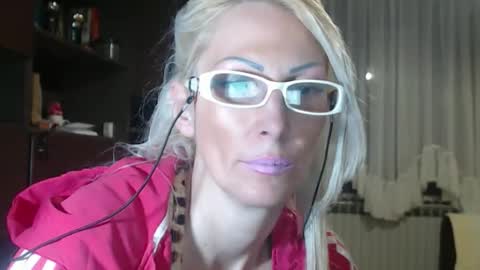 ENI pvt moan your name  WHEN I M NOT online you tell me in SNAPCHAT deal yes add me...  FREE TWITTER magiconline101...... online show from 09.22.25