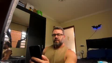 Snapshot of sexyflightz chatting on 09.27.25 chris online show from 09.27.25